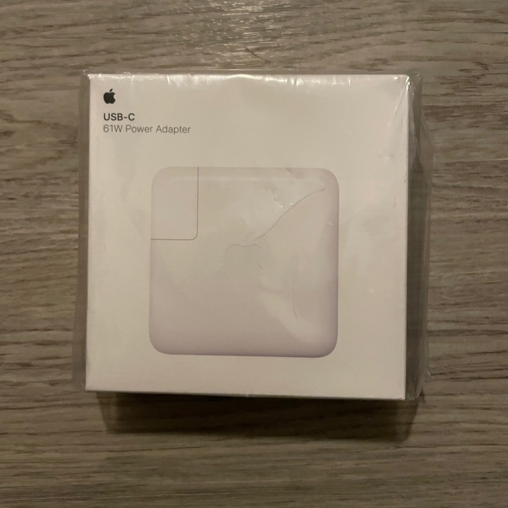 Apple USB-C 61W Power Adapter
